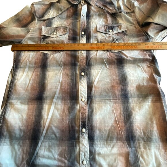 BKE Distressed Men's Long Sleeve Pearl Look Snap Buttons Size Large Athletic Fit - Picture 8 of 10